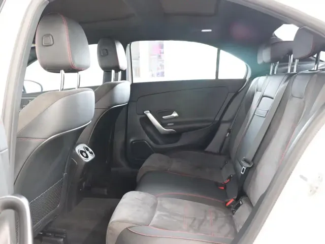 Mercedes-Benz A-Class — Фото автомобиля 21