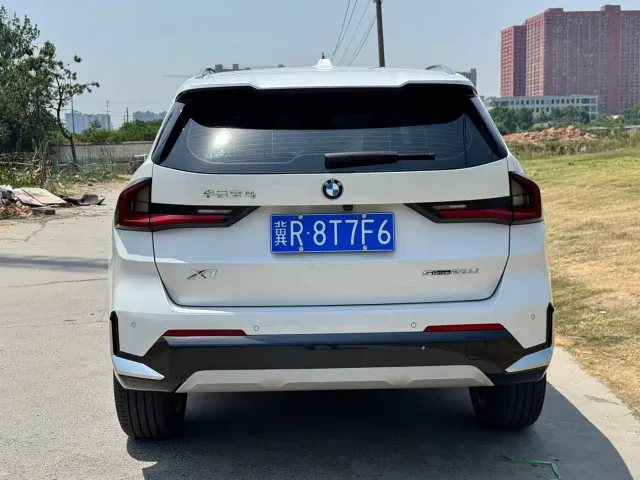 BMW X1 — Фото автомобиля 5
