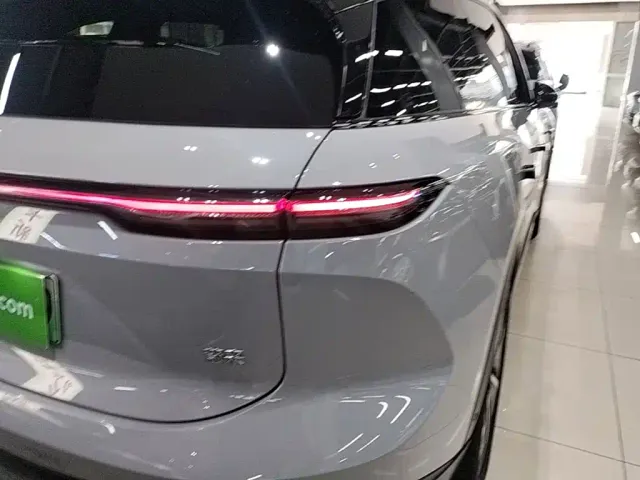 Nio ES6 — Фото автомобиля 7
