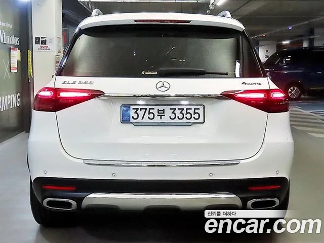 Mercedes-Benz GLE-Class — Фото автомобиля 5
