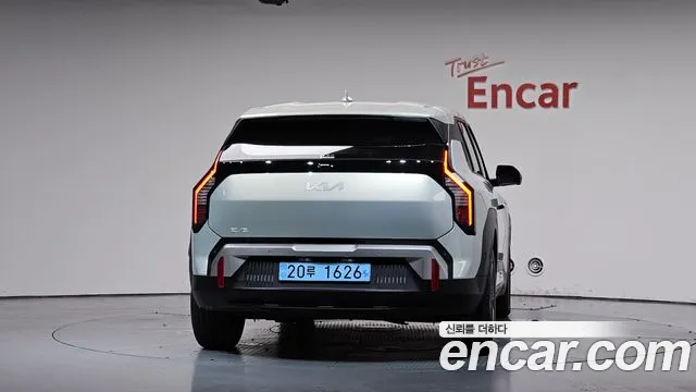 Kia EV3 — Фото автомобиля 4