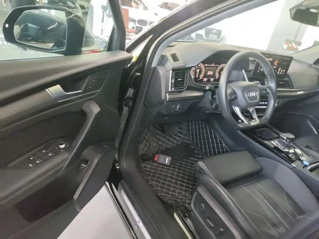 Audi Q5L — Фото автомобиля 15