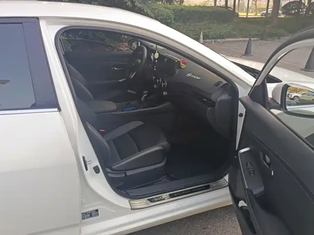 Nissan Sylphy — Фото автомобиля 8