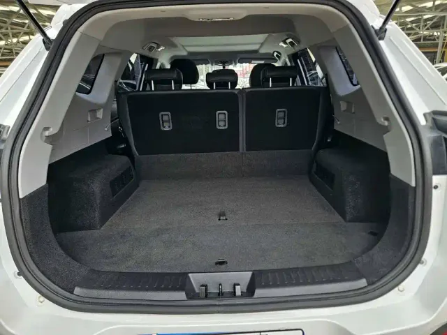 Chery Tiggo 8 — Фото автомобиля 9