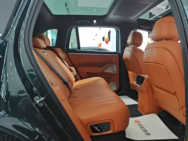 Aito M7 — Фото автомобиля 9