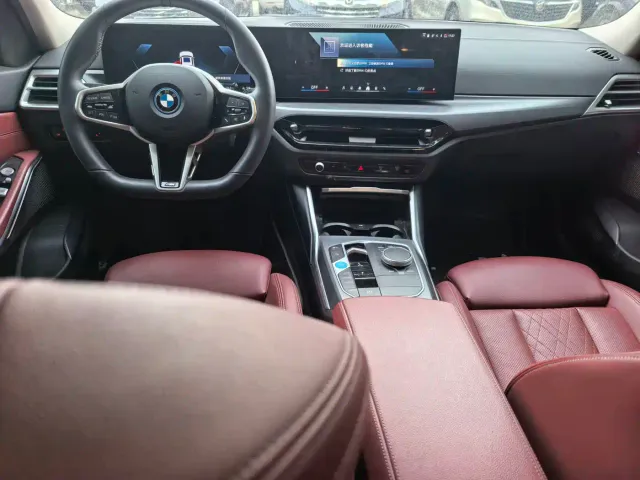 BMW i3 — Фото автомобиля 6