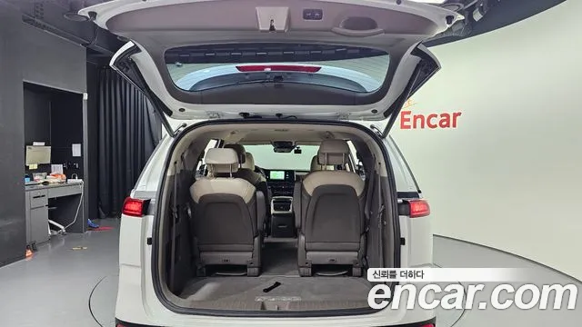Kia Carnival 4th Gen — Фото автомобиля 28