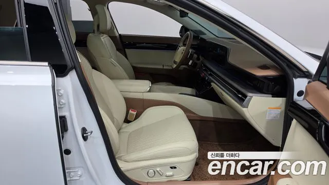 Hyundai Grandeur GN7 — Фото автомобиля 16