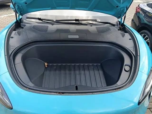 Xiaomi SU7 — Фото автомобиля 10