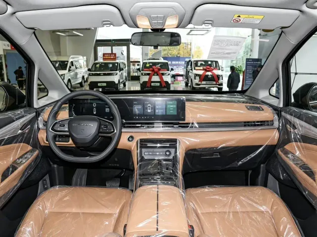 Maxus G50 PHEV — Фото автомобиля 4
