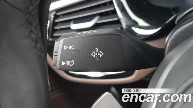 BMW 5 Series G30 — Фото автомобиля 29