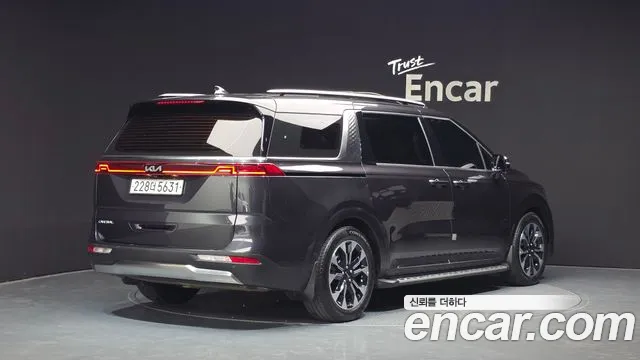 Kia Canival Carnival 4 поколение Бензин 9 мест Signature — Фото автомобиля 2