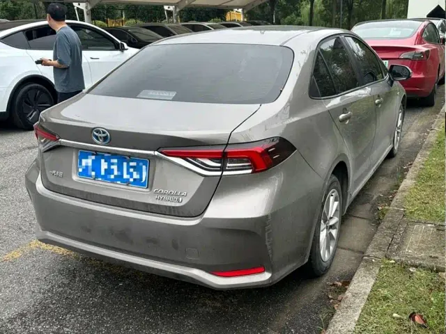 Toyota Corolla — Фото автомобиля 3