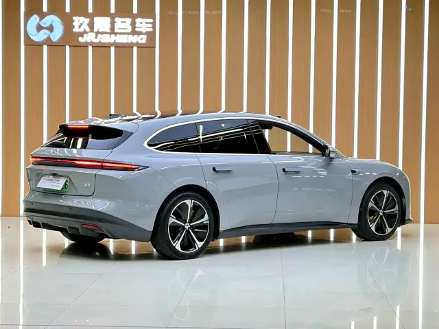 Nio ET5 Touring — Фото автомобиля 21