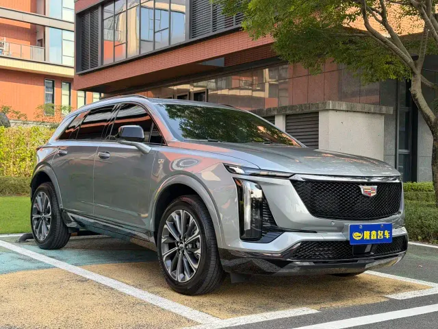 Cadillac XT5 — Фото автомобиля 2