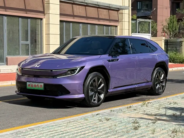Фотография автомобиля — Honda GAC Honda P7
