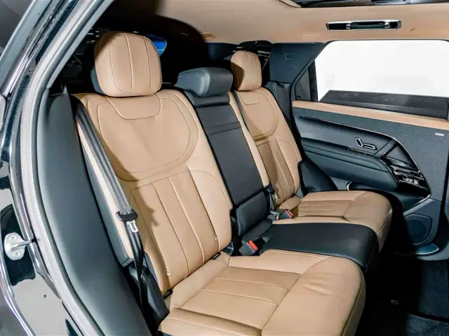 Land Rover Range Rover Sport — Фото автомобиля 23