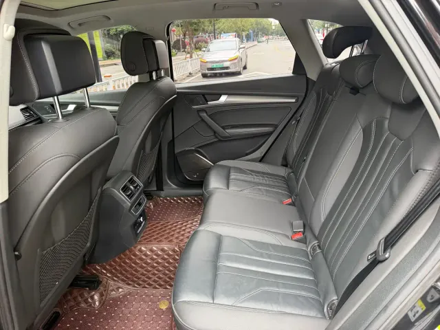 Audi Q5L — Фото автомобиля 6