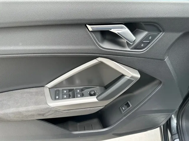 Audi Q3 — Фото автомобиля 8