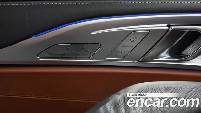 BMW 8 Series G15 — Фото автомобиля 30