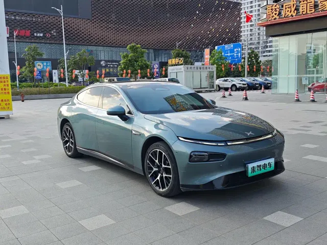 Xpeng P7 — Фото автомобиля 3