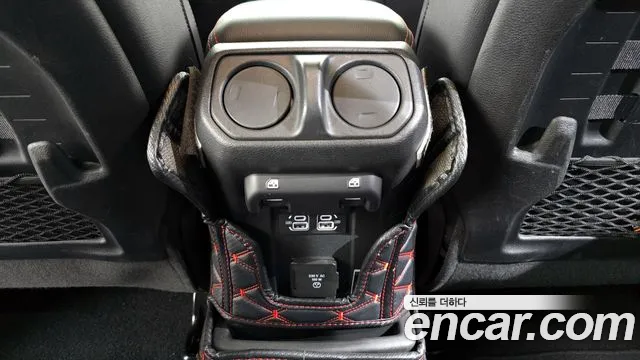 Jeep Wrangler Wrangler (JL) — Фото автомобиля 19