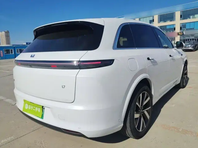 Li Auto L7 — Фото автомобиля 6