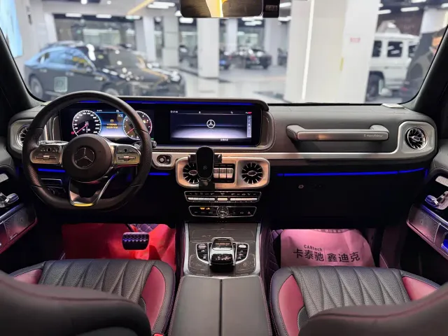 Mercedes-Benz G-Class — Фото автомобиля 16