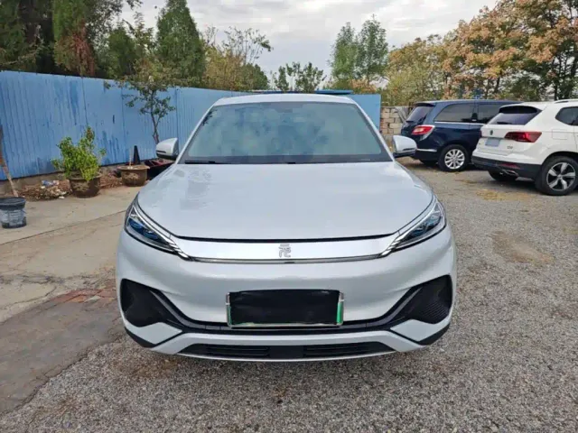 BYD Yuan PLUS — Фото автомобиля 2