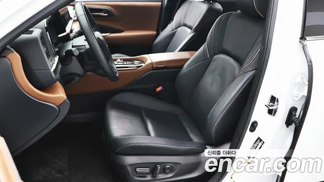 Toyota Crown — Фото автомобиля 14