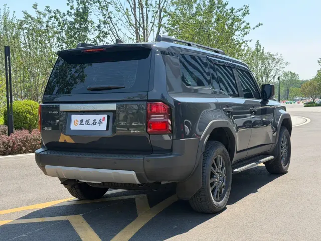 Toyota Prado — Фото автомобиля 5