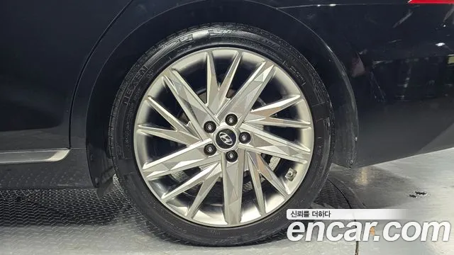 Hyundai Grandeur New — Фото автомобиля 6