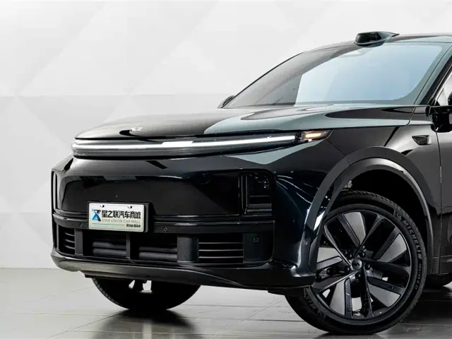 Li Auto L7 — Фото автомобиля 3