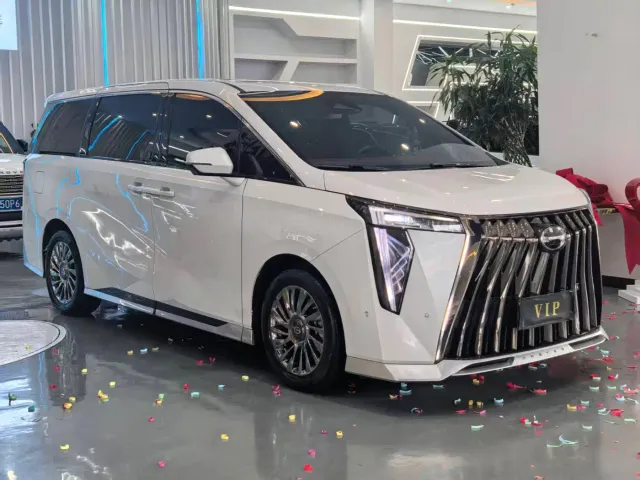 GAC Trumpchi M8 — Фото автомобиля 3