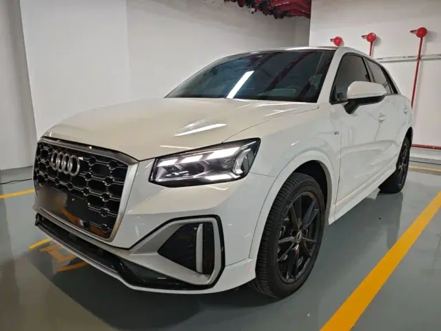 Фотография автомобиля — Audi Q2L