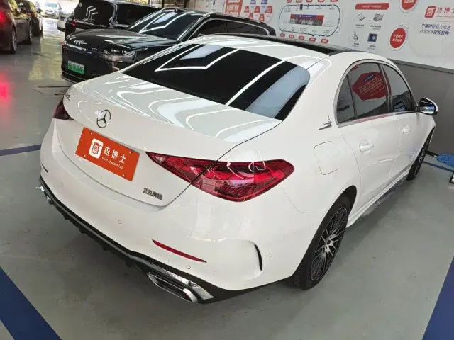 Mercedes-Benz C-Class — Фото автомобиля 3