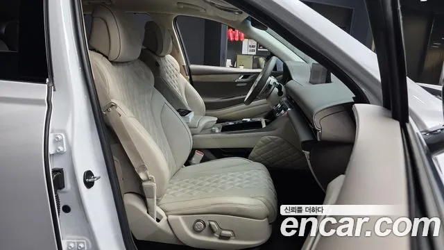 Genesis GV80 — Фото автомобиля 16