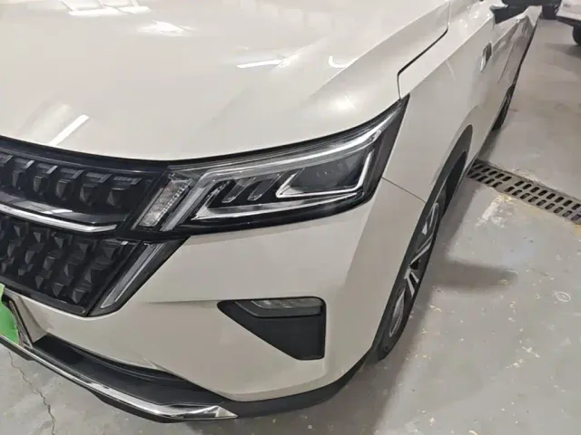 Wuling Asta — Фото автомобиля 23