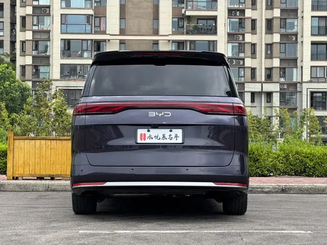BYD Xia — Фото автомобиля 13
