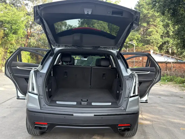 Cadillac XT5 — Фото автомобиля 11