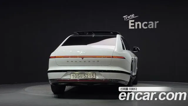 Hyundai Grandeur GN7 — Фото автомобиля 4