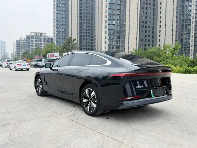Changan Qiyuan A07 — Фото автомобиля 6