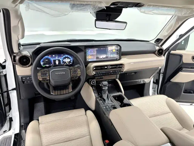 Toyota Prado — Фото автомобиля 13