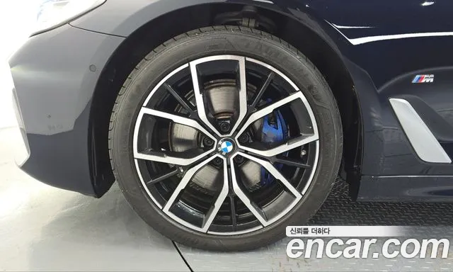 BMW 5 Series G30 — Фото автомобиля 5
