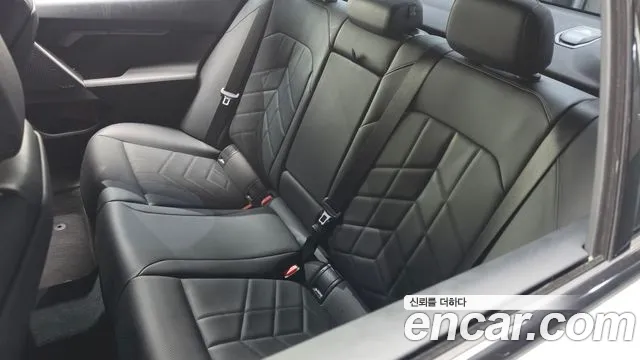 BMW 5 Series G60 — Фото автомобиля 30