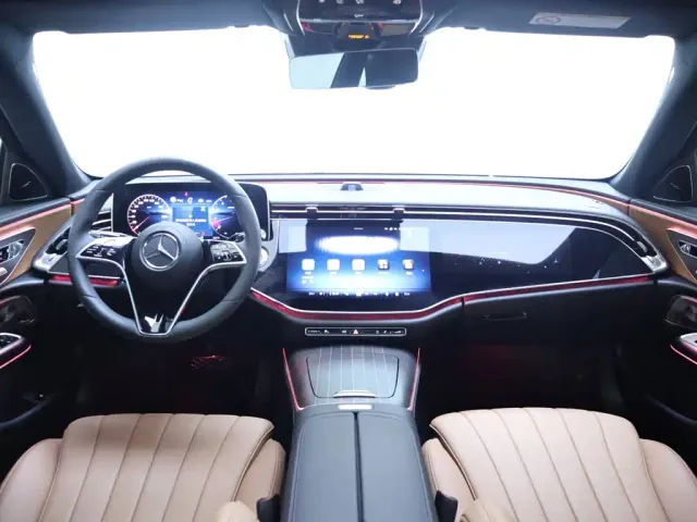 Mercedes-Benz E-Class — Фото автомобиля 13