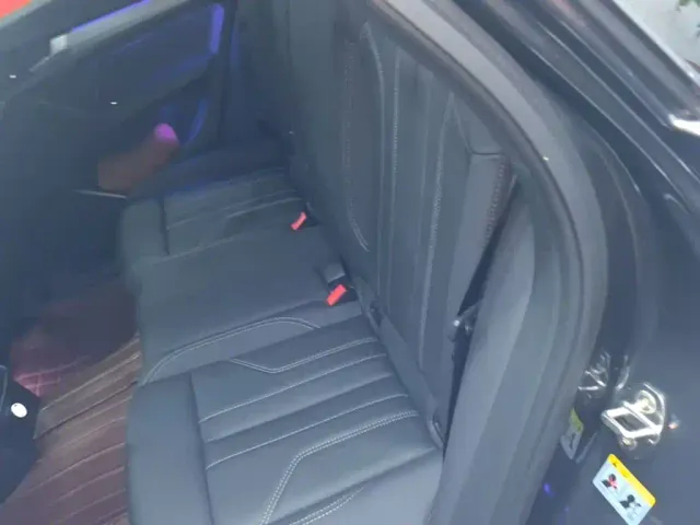 Audi Audi Q5L Sportback 2022 Facelift 40 TFSI Fashion Style — Фото автомобиля 16