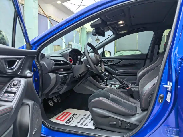Subaru WRX — Фото автомобиля 12