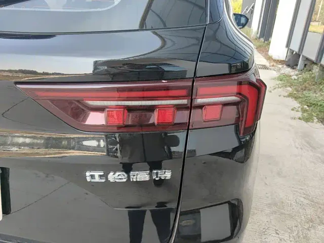 Ford Lingrui — Фото автомобиля 7