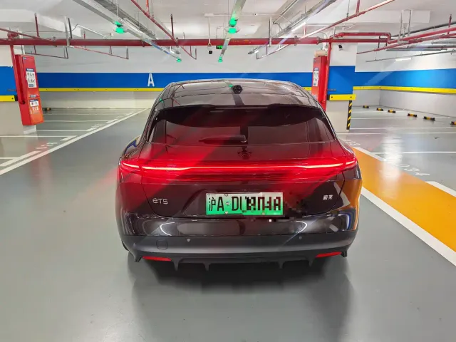 Nio ET5 Touring — Фото автомобиля 3